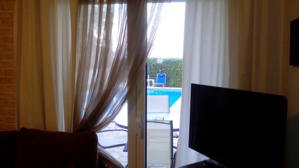 Apartment With Private Pool Кіатон Екстер'єр фото